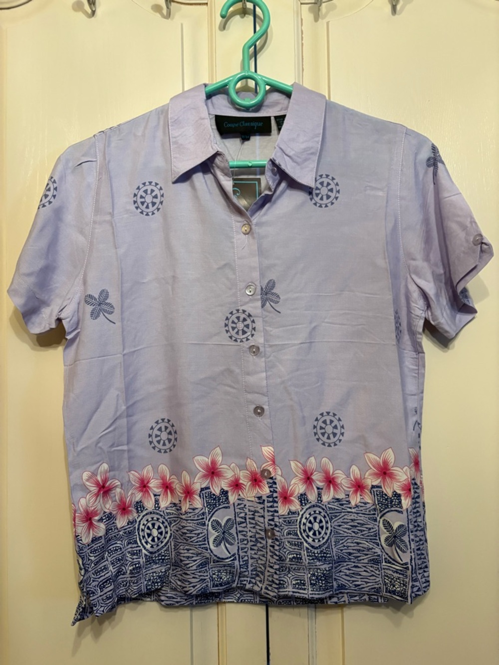 Women’s Tropical Hawaiian Button-Up Shirt – Floral & Geometric Print - Vintage